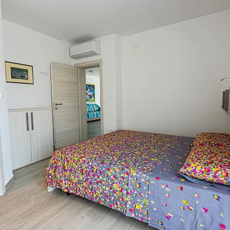 Casa Leda Banjol * Barbat na Rabu