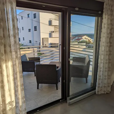 Casa Leda Banjol *