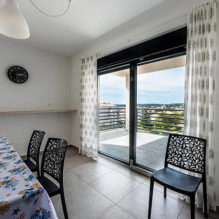 Casa Leda Banjol Apartment