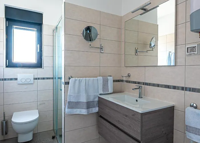 Casa Leda Banjol Apartman *