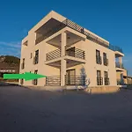 Апартаменты Casa Leda Banjol