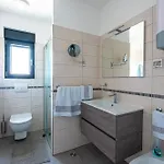 Casa Leda Banjol Appartement *