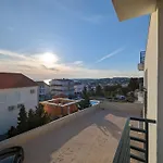 Casa Leda Banjol * Barbat na Rabu