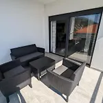 Casa Leda Banjol