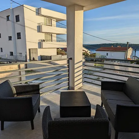 Apartamento Casa Leda Banjol